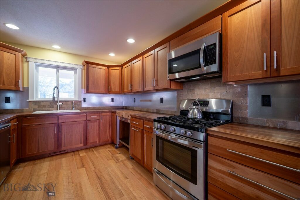 313 S 6th Street, Livingston MT 59047