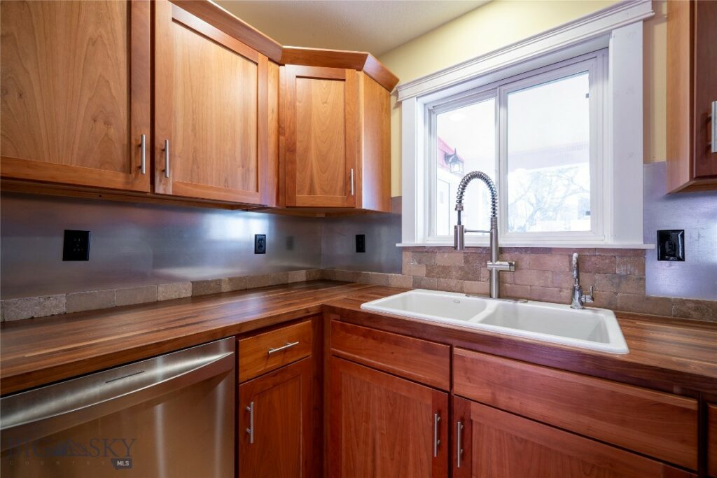 313 S 6th Street, Livingston MT 59047