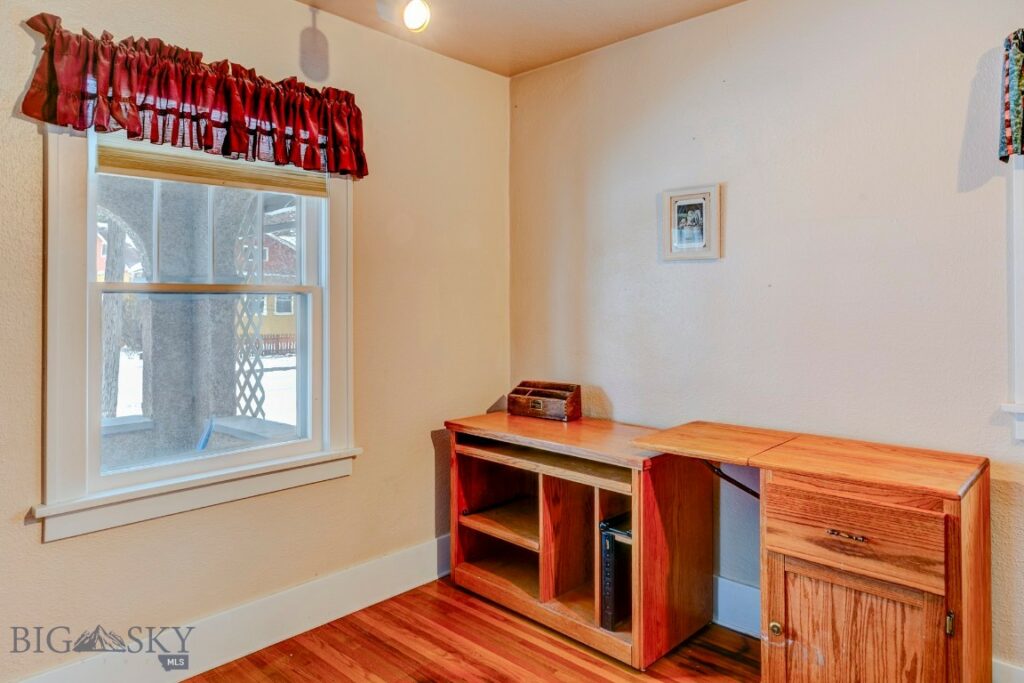 810 W Lewis Street, Livingston MT 59047