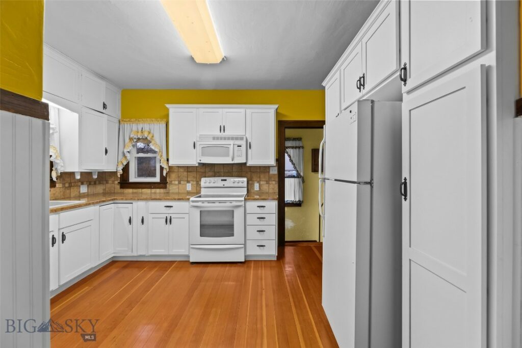 405 N C Street, Livingston MT 59047