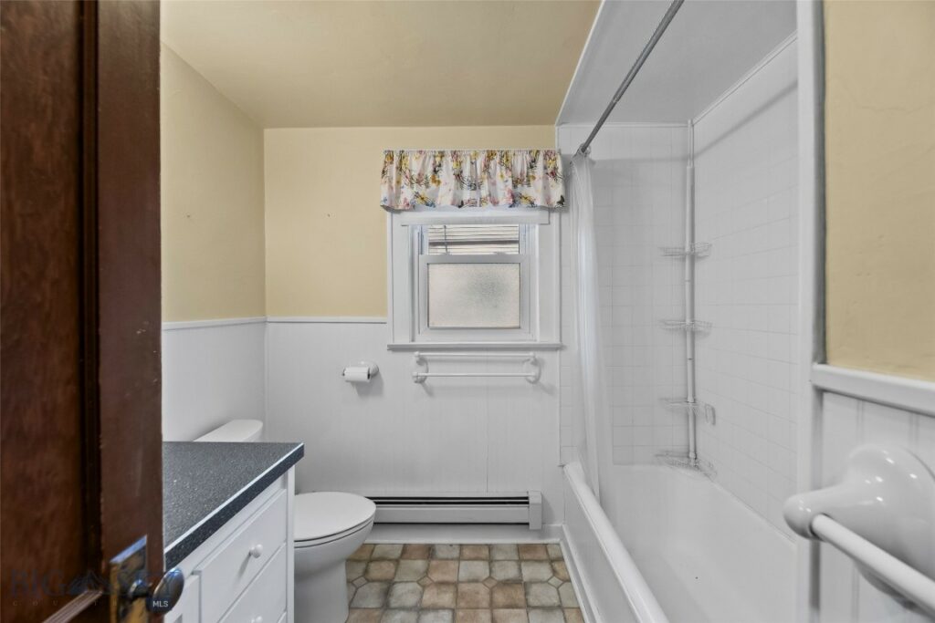 405 N C Street, Livingston MT 59047