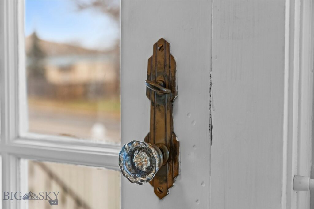 405 N C Street, Livingston MT 59047