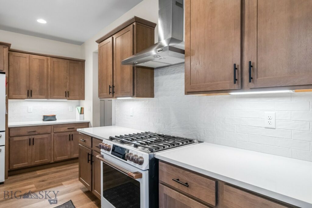 1516 Deadwood Loop, Belgrade MT 59714