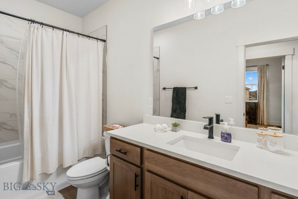 1516 Deadwood Loop, Belgrade MT 59714