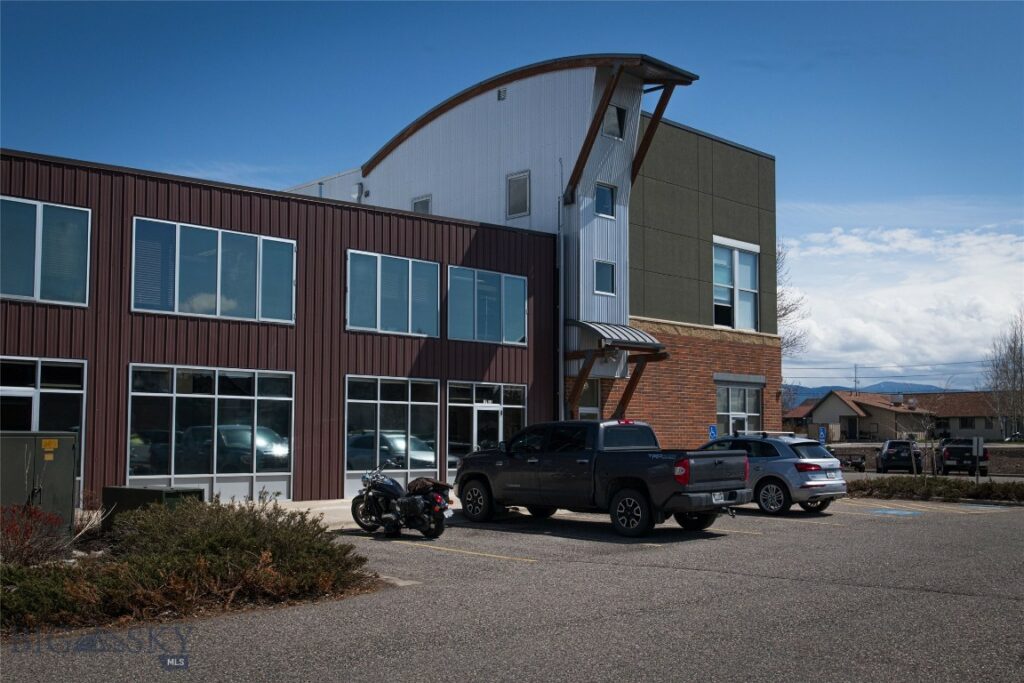 3701 Trakker Trail, Bozeman MT 59718
