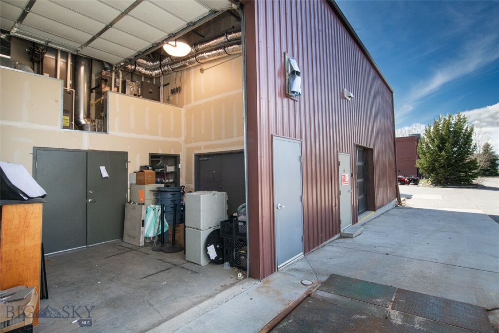 3701 Trakker Trail, Bozeman MT 59718