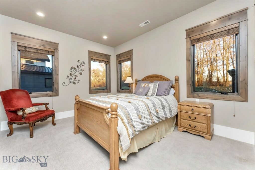 555 Glory Lane, Bozeman MT 59715