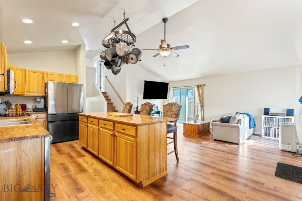 250 Jackson Lane, Belgrade MT 59714