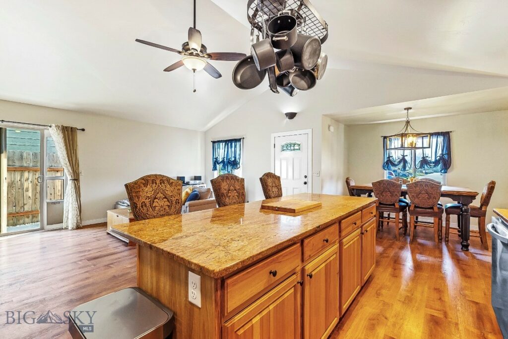 250 Jackson Lane, Belgrade MT 59714