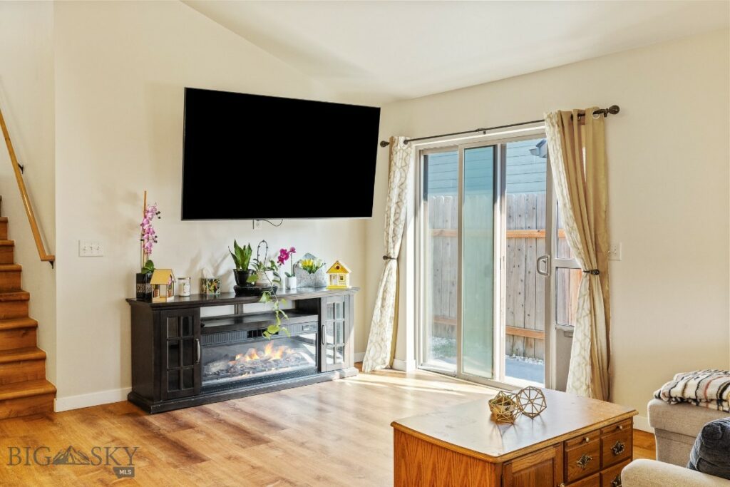 250 Jackson Lane, Belgrade MT 59714