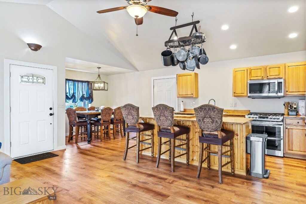 250 Jackson Lane, Belgrade MT 59714