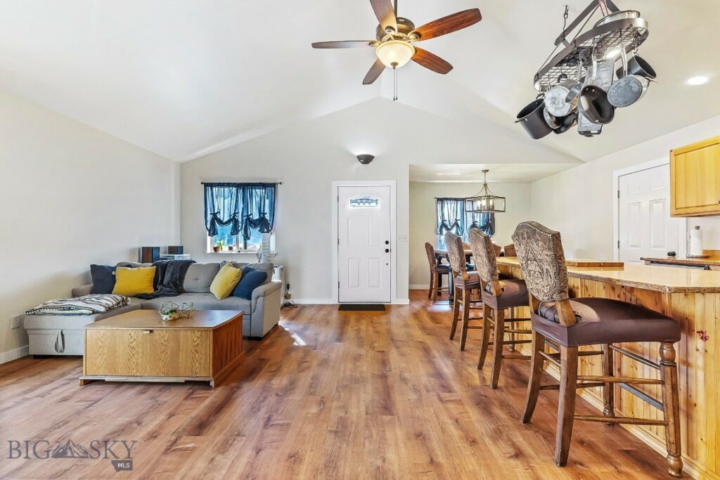 250 Jackson Lane, Belgrade MT 59714