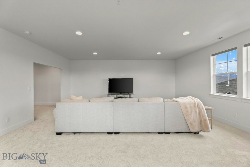 1505 Deadwood Loop, Belgrade MT 59714