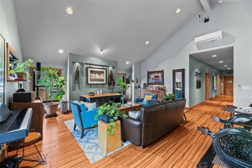 105 S 5th Street, Livingston MT 59047