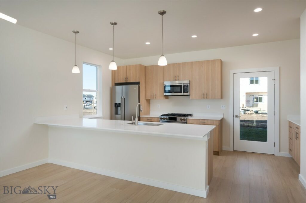 503 Companion Way, Belgrade MT 59714