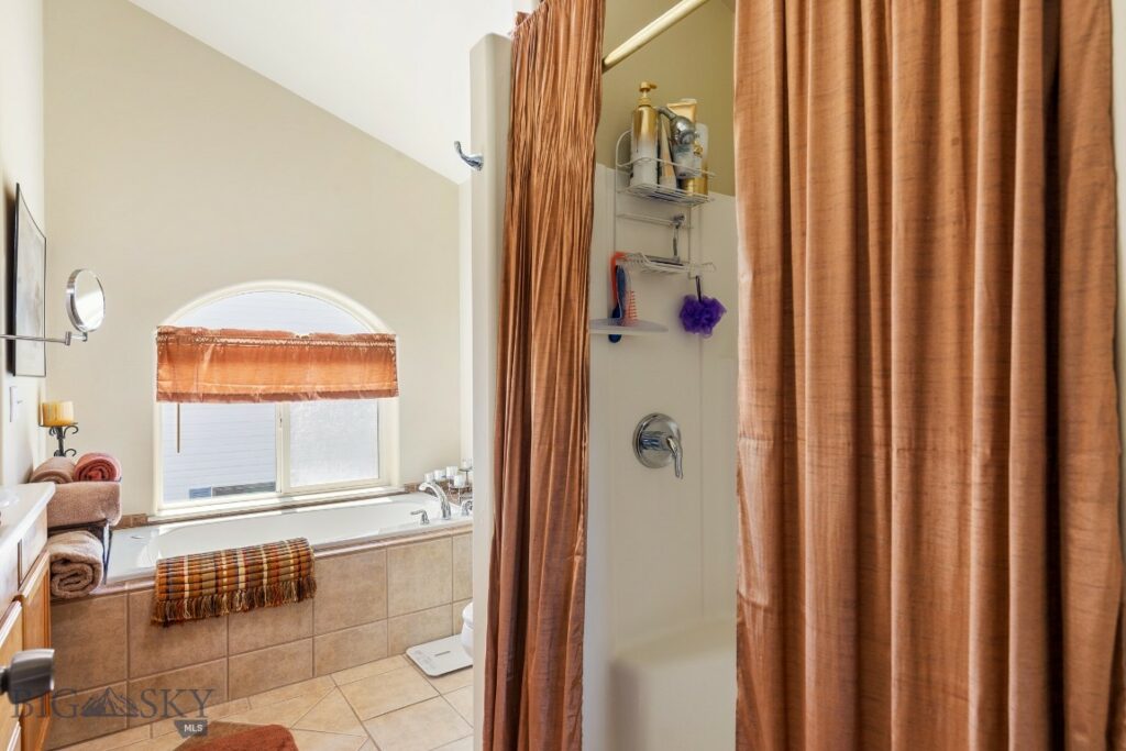 71 Leep Lane, Belgrade MT 59714