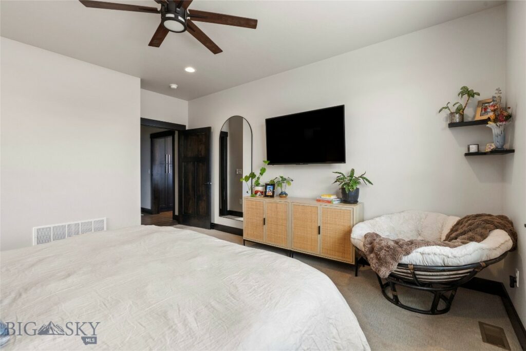 22 Battle Peak Court, Bozeman MT 59718