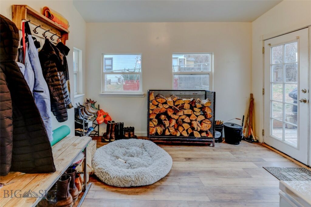 615 E Gallatin, Livingston MT 59047