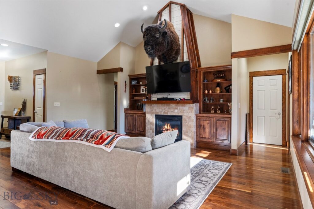 311 Cedar Wood, Bozeman MT 59718