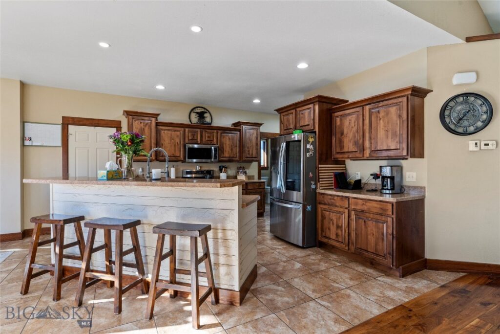311 Cedar Wood, Bozeman MT 59718