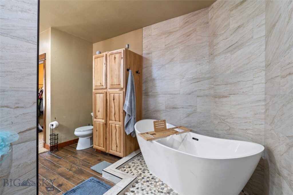 311 Cedar Wood, Bozeman MT 59718