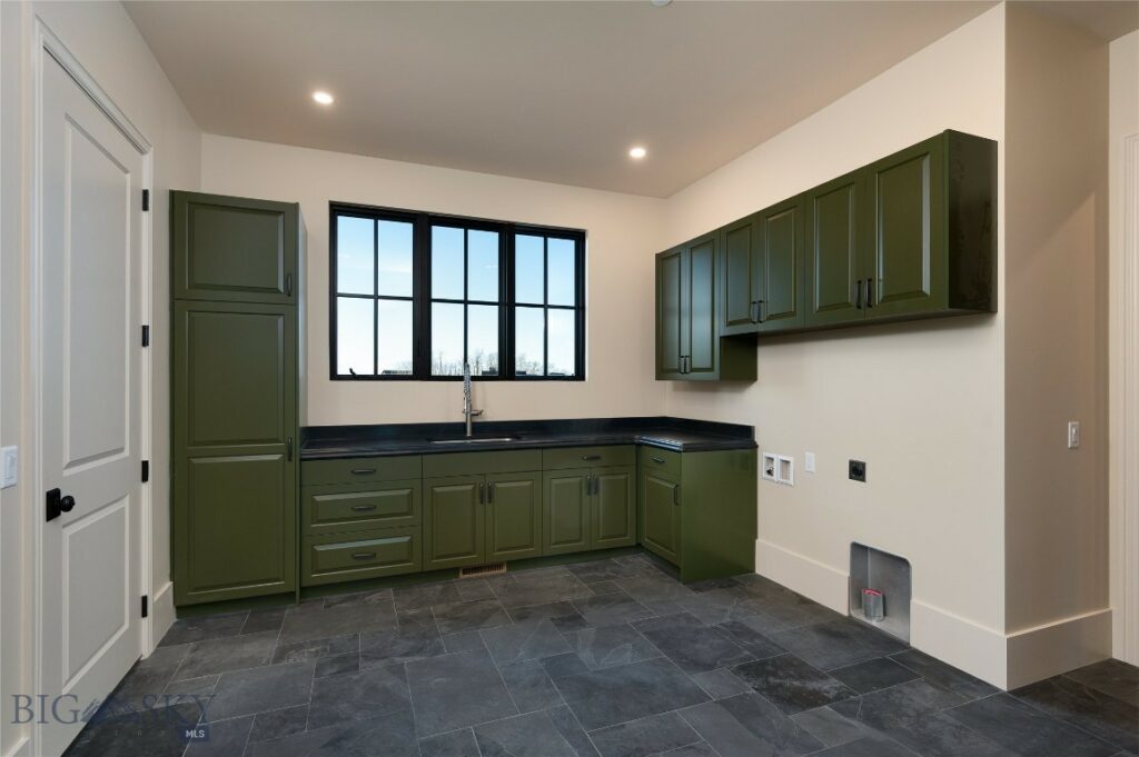 657 Hyalite View Drive, Bozeman MT 59718