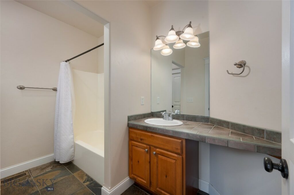 243 N Ferguson Avenue, Bozeman MT 59718