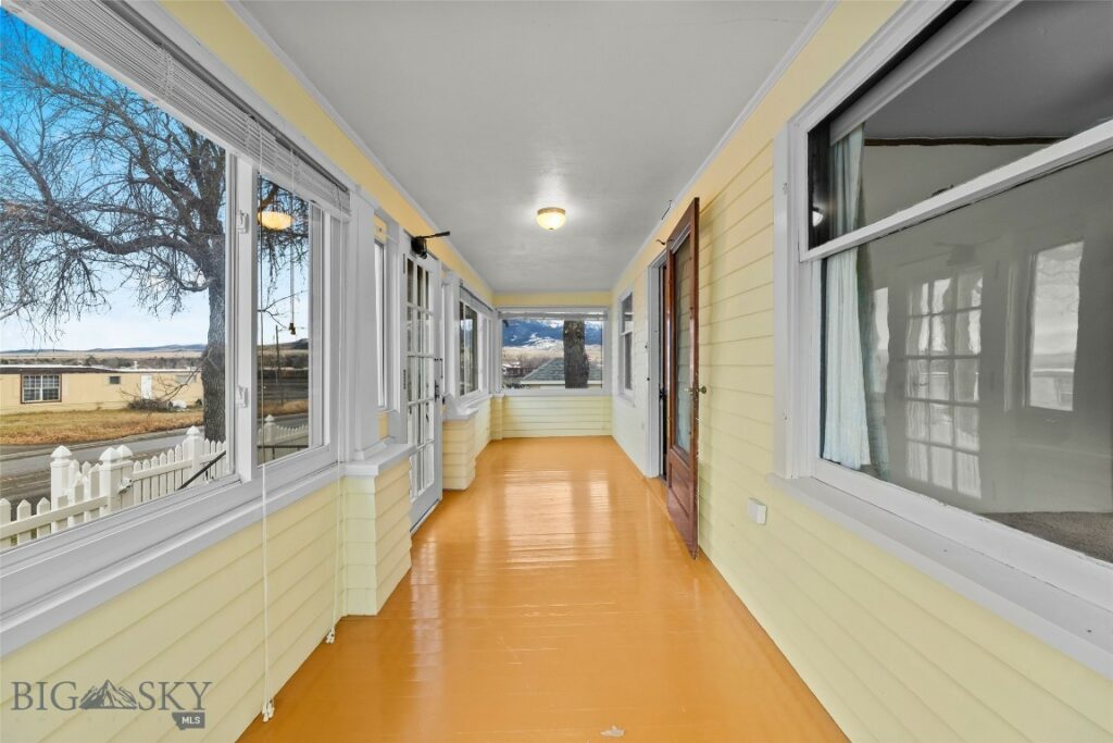 405 N C Street, Livingston MT 59047