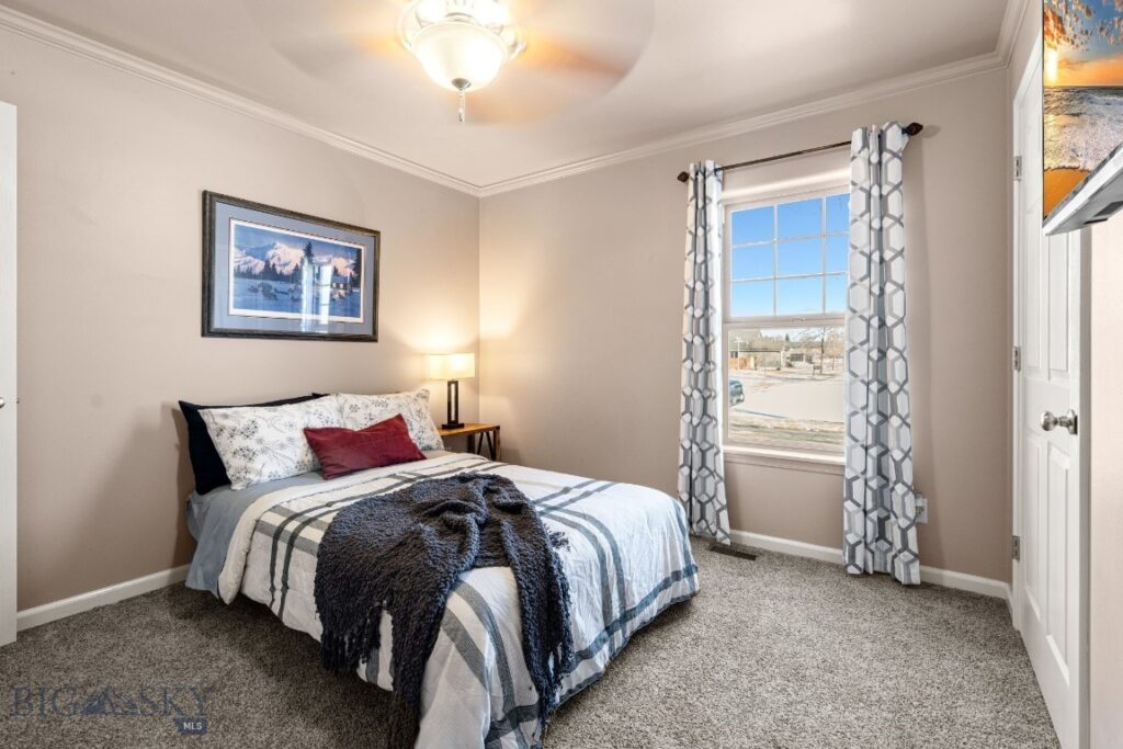 375 Mactavish Lane, Belgrade MT 59714