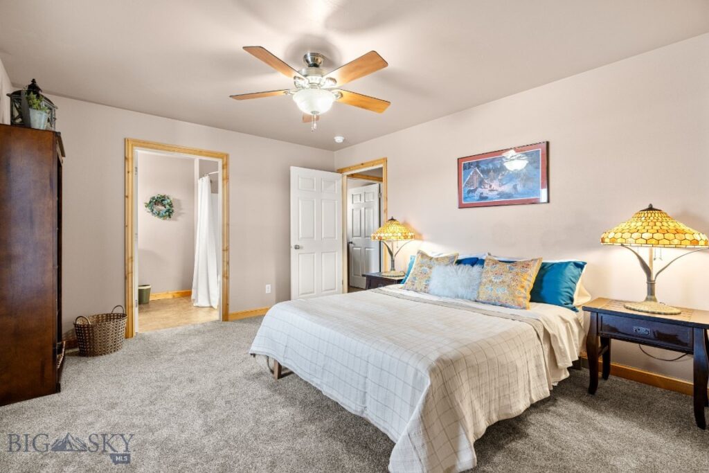 375 Mactavish Lane, Belgrade MT 59714