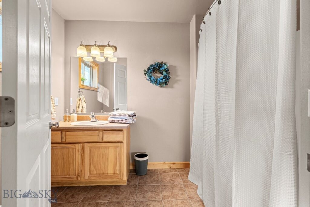 375 Mactavish Lane, Belgrade MT 59714