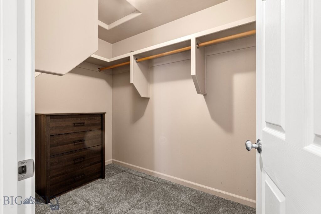 375 Mactavish Lane, Belgrade MT 59714