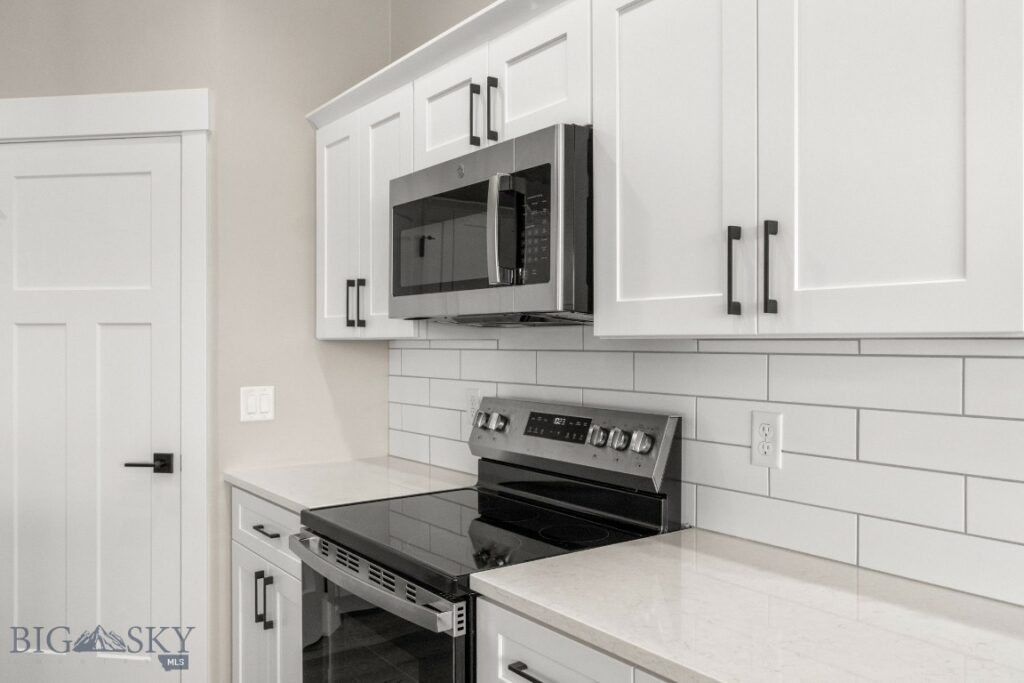 1107 Melissa Way, Belgrade MT 59714