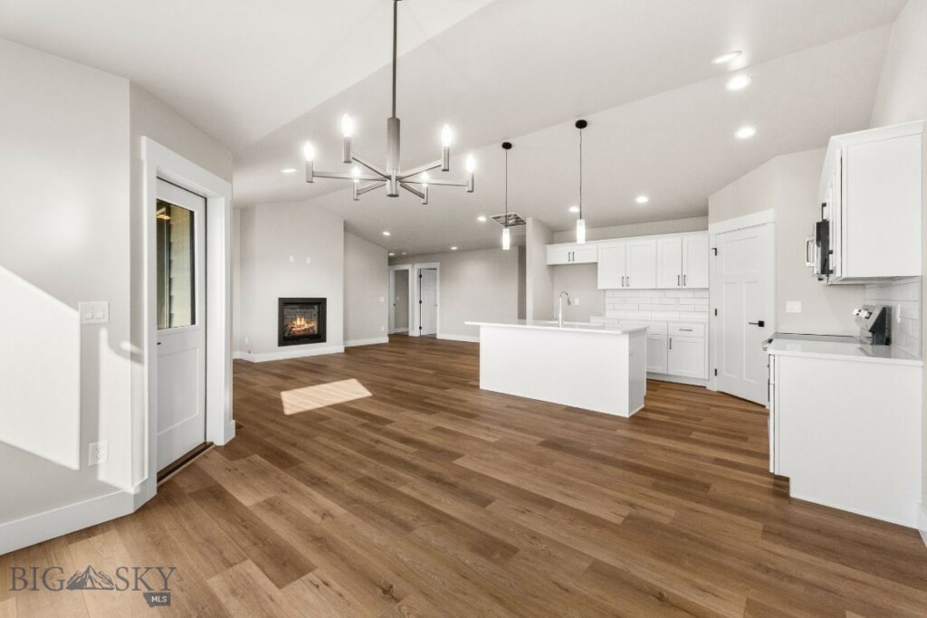 1107 Melissa Way, Belgrade MT 59714