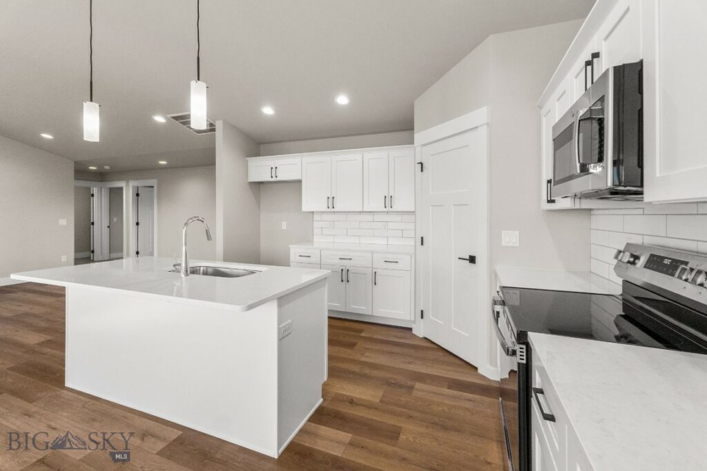 1107 Melissa Way, Belgrade MT 59714