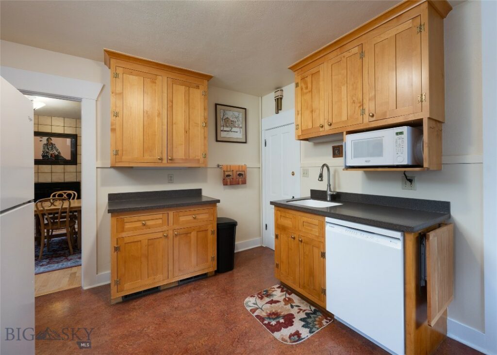 801 S 6th Ave, Bozeman MT 59715