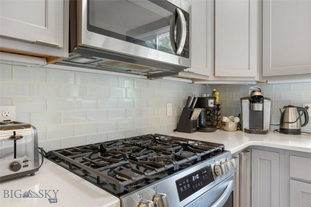 26 Locomotive Loop, Bozeman MT 59718