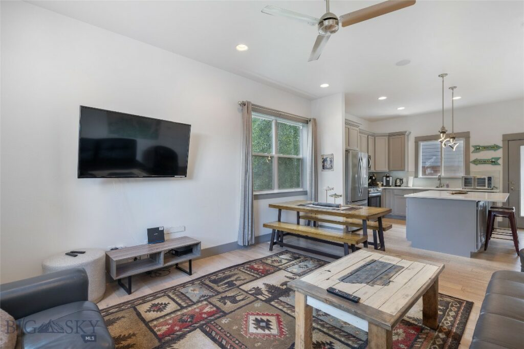 26 Locomotive Loop, Bozeman MT 59718