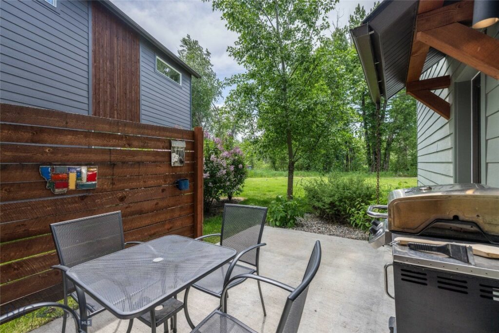 26 Locomotive Loop, Bozeman MT 59718