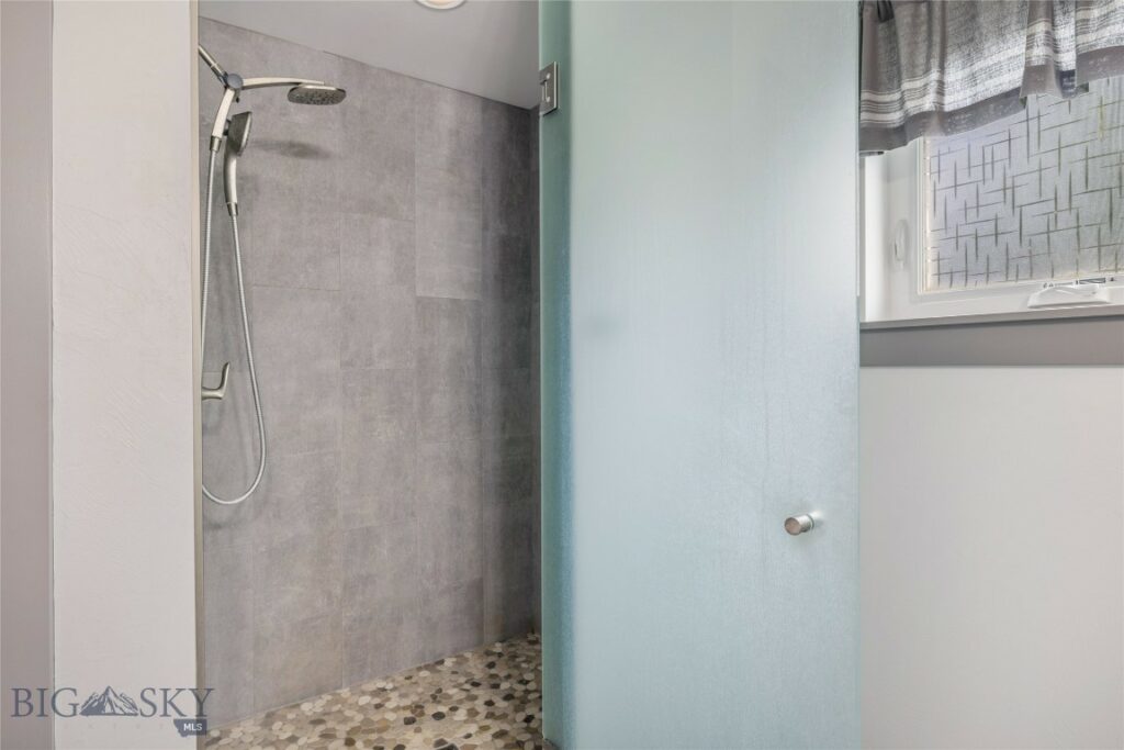 26 Locomotive Loop, Bozeman MT 59718