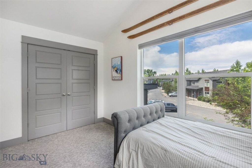 26 Locomotive Loop, Bozeman MT 59718