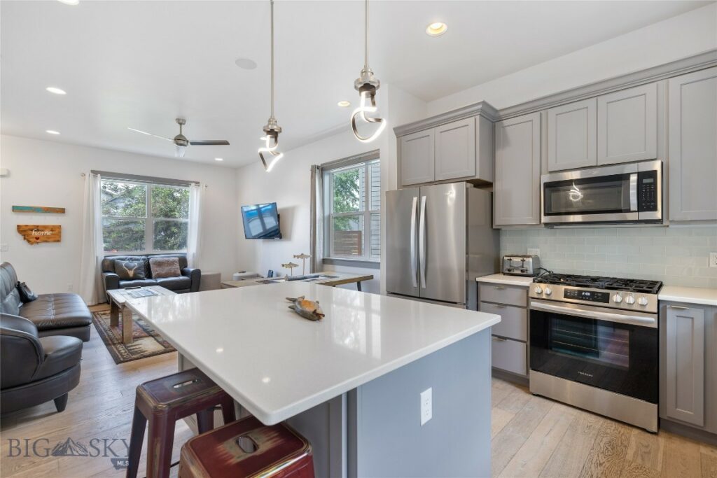 26 Locomotive Loop, Bozeman MT 59718