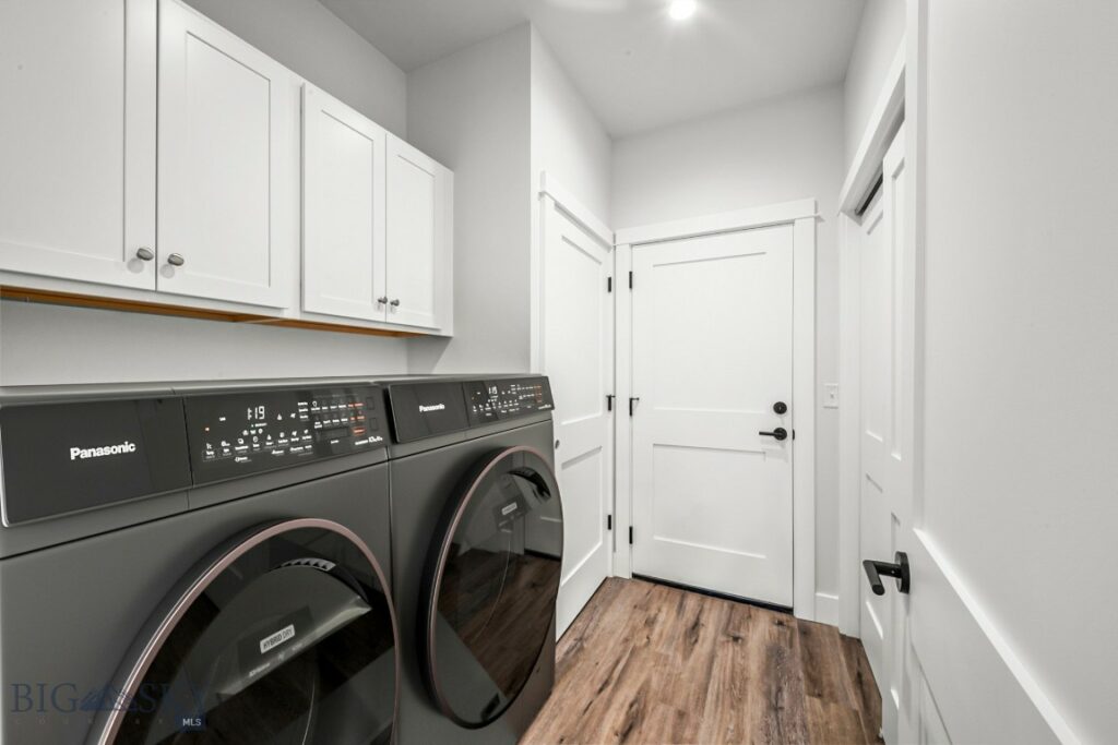 1112 Falcon Ridge Boulevard, Belgrade MT 59714