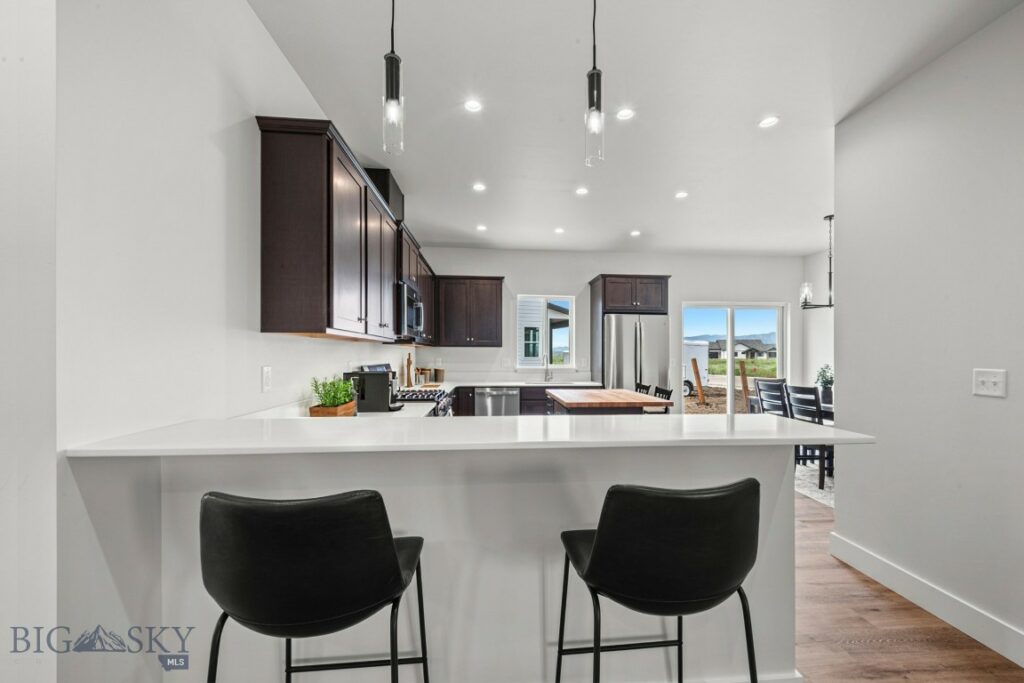 1112 Falcon Ridge Boulevard, Belgrade MT 59714