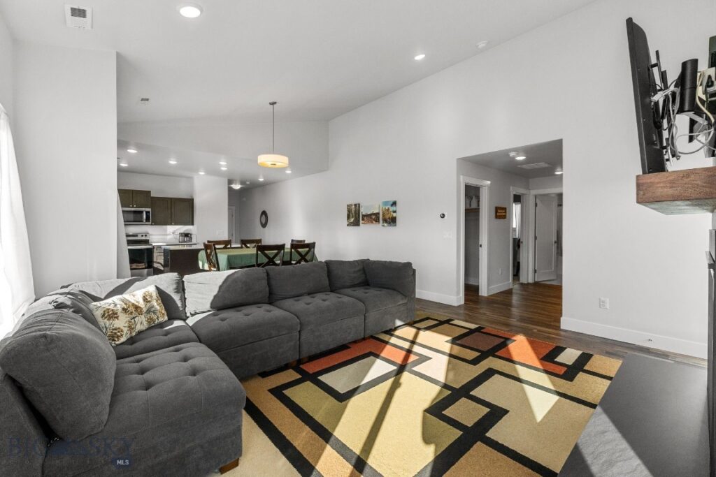 8 N Eldorado Avenue, Bozeman MT 59718