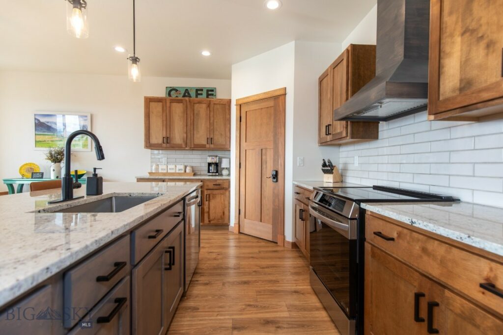 610 Spaniel Lane, Belgrade MT 59714