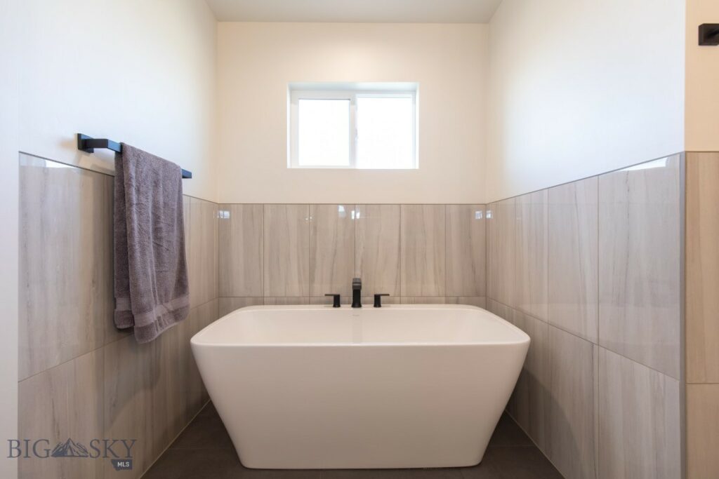 610 Spaniel Lane, Belgrade MT 59714