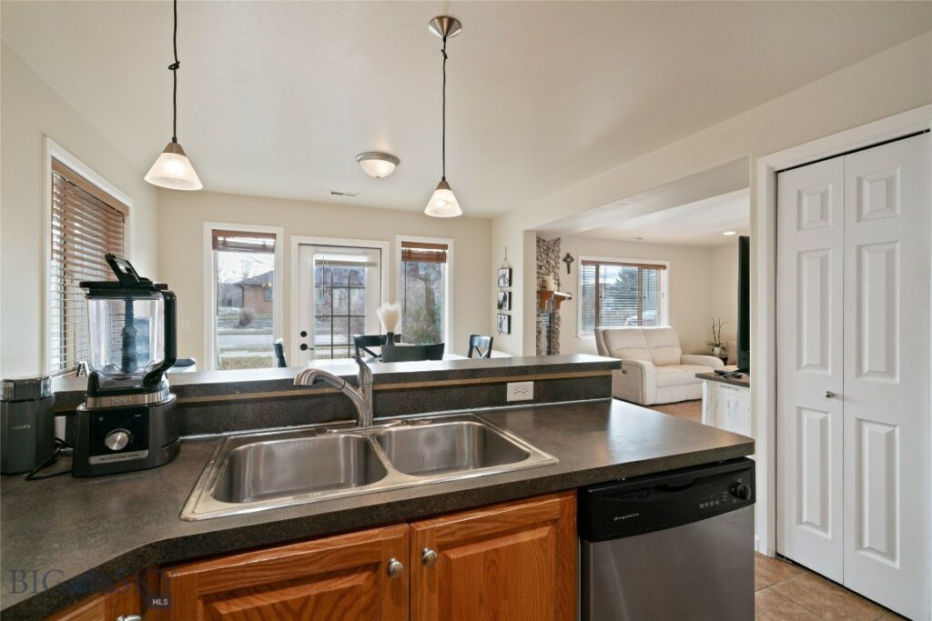 3206 Warbler Way, Bozeman MT 59718