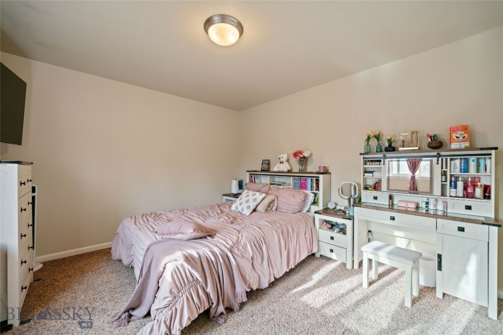 3206 Warbler Way, Bozeman MT 59718