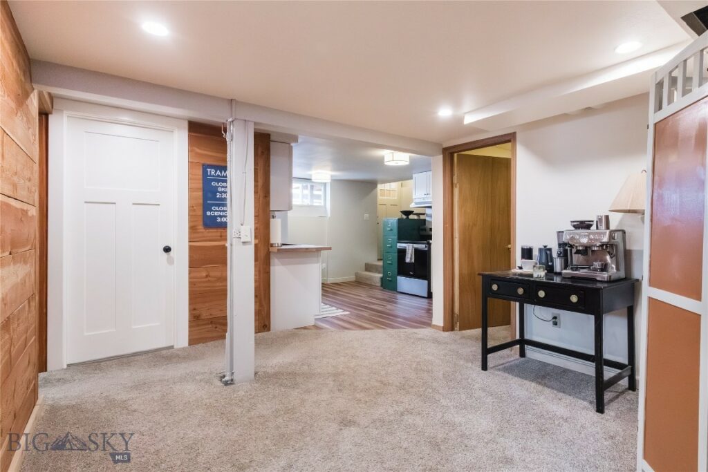 1232 N 8th Avenue, Bozeman MT 59715